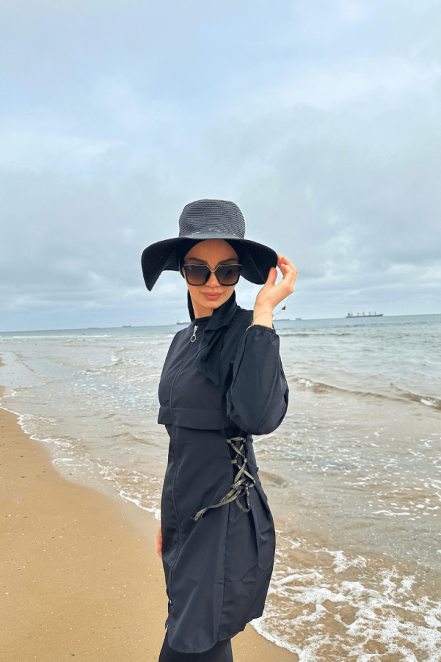 Kara Tam Tesettür Mayo