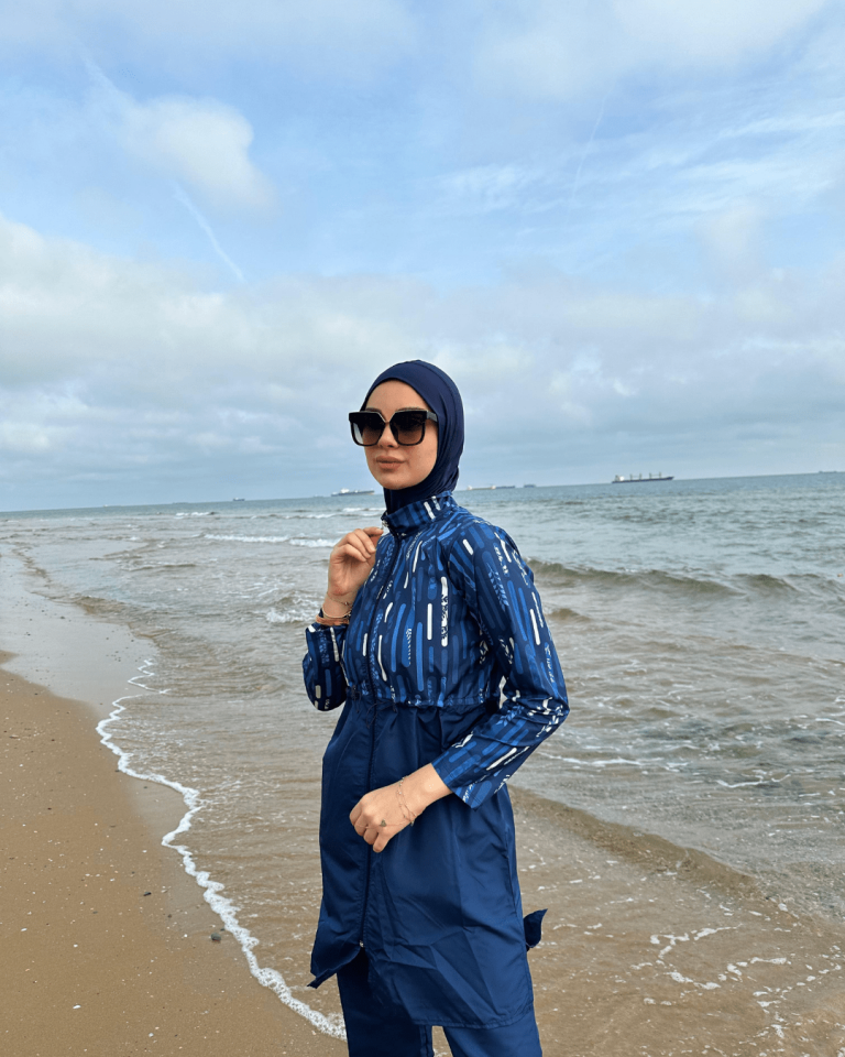 Nida Mavi Tam Tesettür Mayo